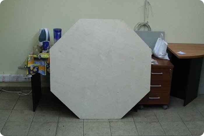 Покерный стол своими руками (17 фото)