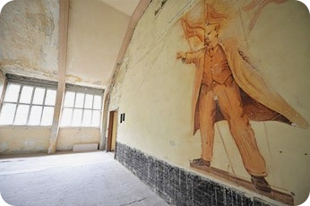 10 заброшенных городов и зданий, куда можно отправиться на экскурсию