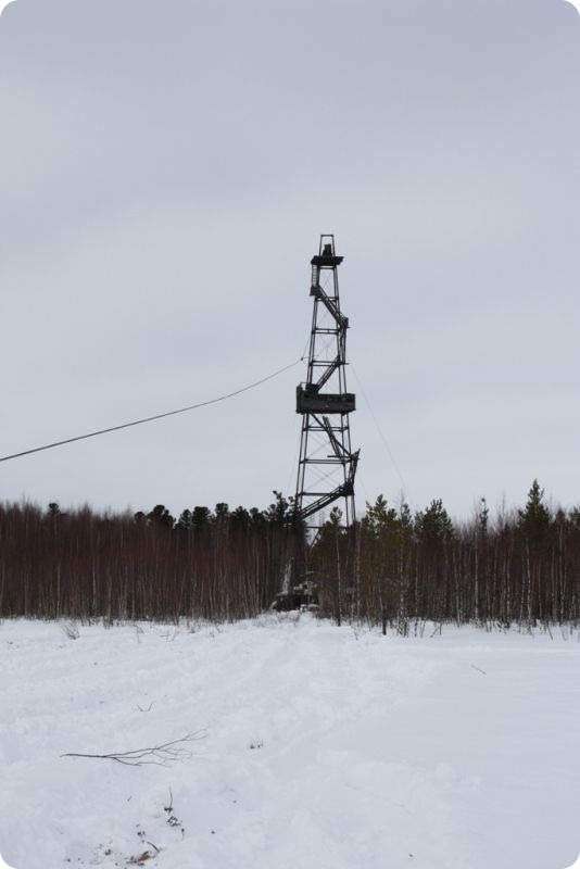 Суровые условия работы нефтянников (42 фото)