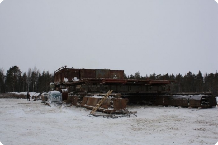 Суровые условия работы нефтянников (42 фото)