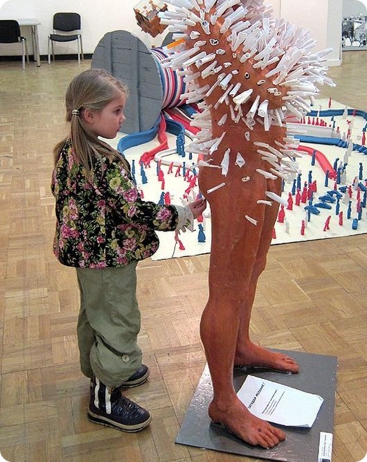 Девочка и фигура желаний (3 фото)