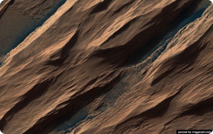 Работа Mars Reconnaissance Orbiter на орбите планеты (43 фото)