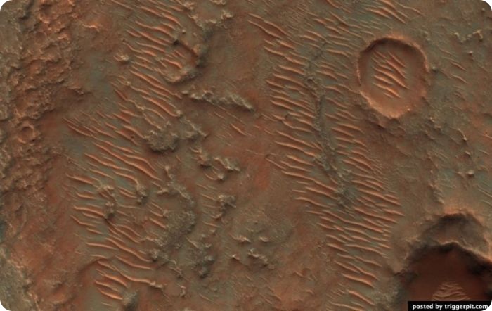 Работа Mars Reconnaissance Orbiter на орбите планеты (43 фото)