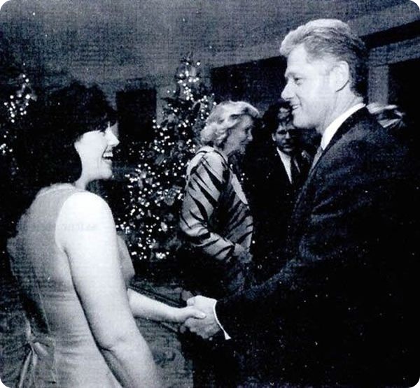 Самые крупные обманы в истории человечества (11 фото)