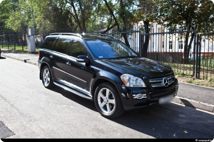 На чем ездят Студенты Казахстана (23 фото)