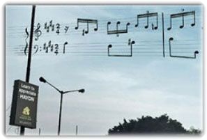 Гениальная реклама на столбах (25 фото)