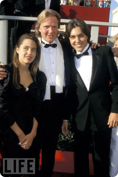 Звезды в детстве и сейчас (42 фото)