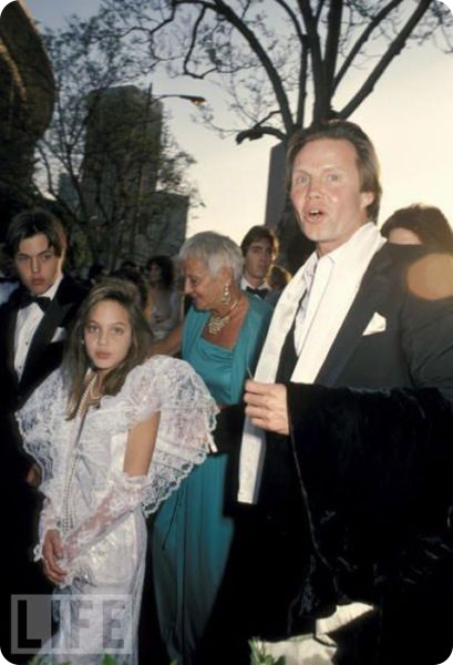 Звезды в детстве и сейчас (42 фото)