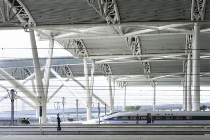 Новый современный вокзал в Китае (11 фото)