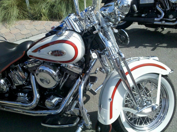 Мотоциклы и солнечный свет мотофестиваль “Американская жара”