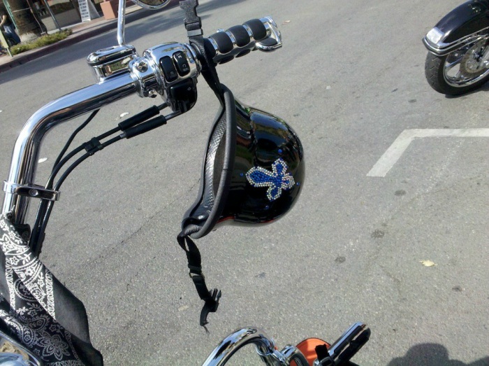 Мотоциклы и солнечный свет мотофестиваль “Американская жара”