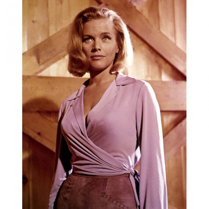 Девушки Джеймса Бонда