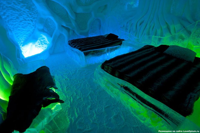 Уникальный ледяной отель в Канаде