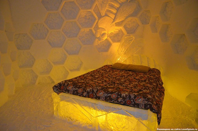 Уникальный ледяной отель в Канаде