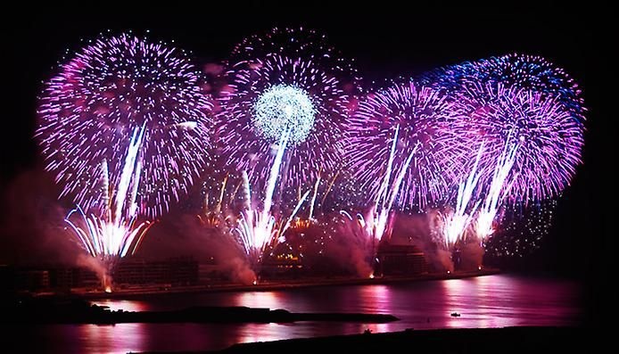 Новогодние фейерверки (47 фото)