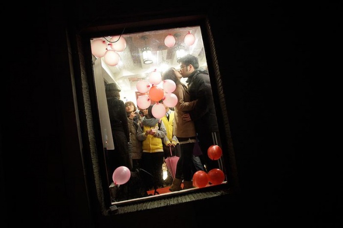 Мир отпраздновал День святого Валентина (22 фото)