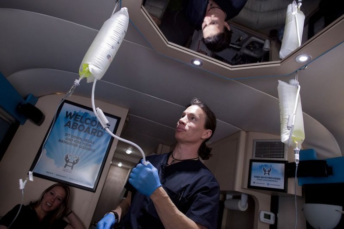 Работа похмелобуса в Вегасе (6 фото)