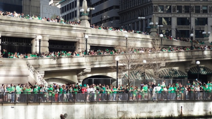 Зеленая река лепреконов (47 фото + 1 видео)