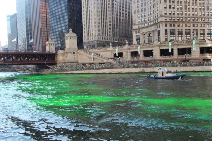 Зеленая река лепреконов (47 фото + 1 видео)