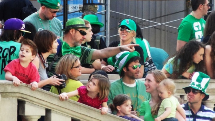 Зеленая река лепреконов (47 фото + 1 видео)