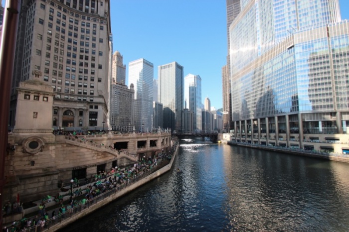 Зеленая река лепреконов (47 фото + 1 видео)