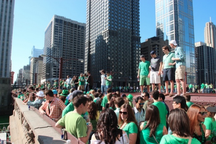 Зеленая река лепреконов (47 фото + 1 видео)