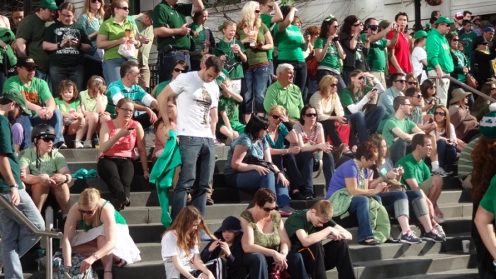 Зеленая река лепреконов (47 фото + 1 видео)