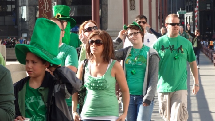 Зеленая река лепреконов (47 фото + 1 видео)