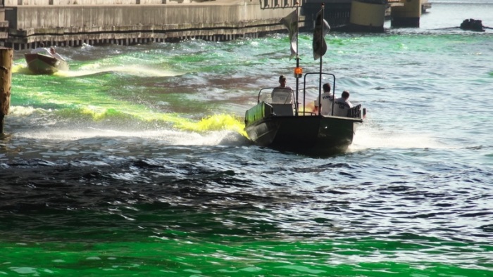 Зеленая река лепреконов (47 фото + 1 видео)