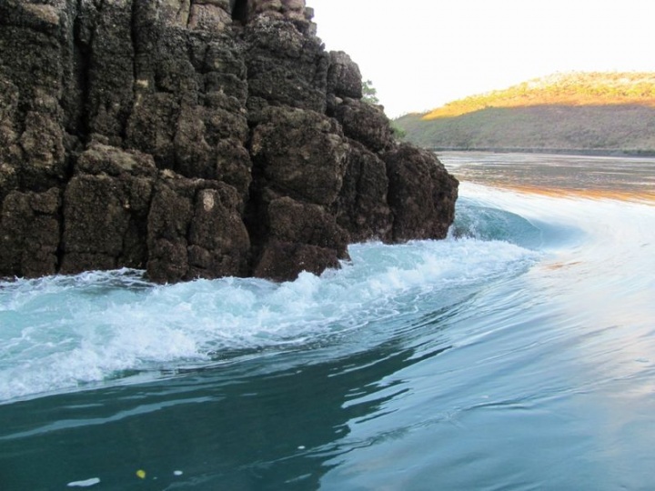 Горизонтальный водопад (9 фото)