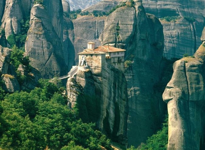 10 самых опасных строений мира (10 фото)