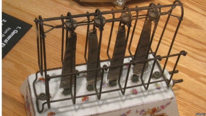 Бытовые приборы прошлых лет (12 фото)