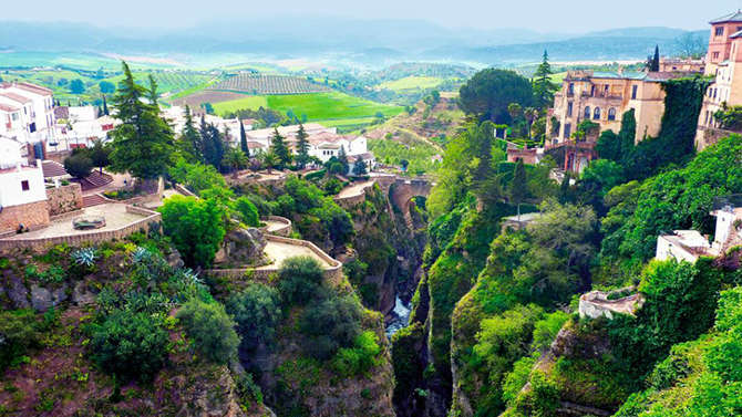 9 самых живописных ущелий мира