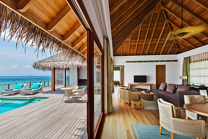 Беспрецедентная роскошь отеля Dusit Thani Maldives