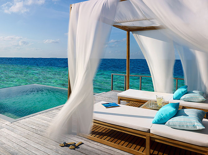 Беспрецедентная роскошь отеля Dusit Thani Maldives