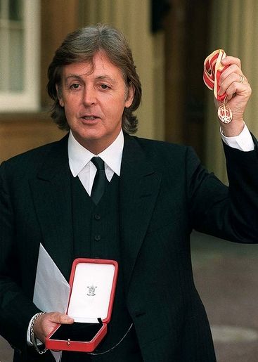 На душе Пола Маккартни стоит клеймо рок-н-ролла (20 фото)