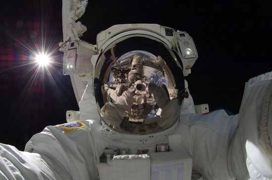 10 главных опасностей в открытом космосе