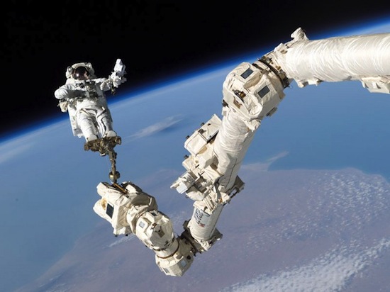 10 главных опасностей в открытом космосе