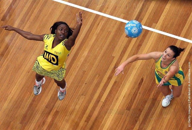 Женщины в мужских видах спорта