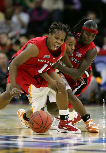 Женщины в мужских видах спорта