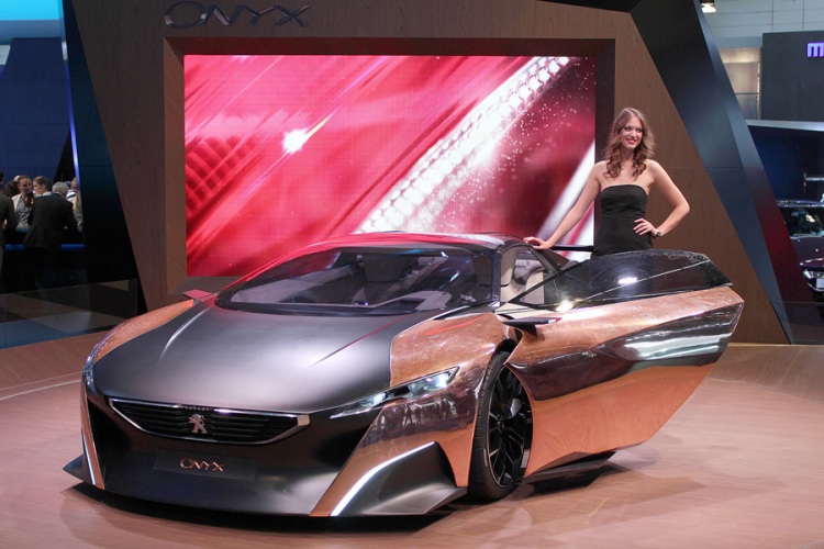 Девушки франкфуртского автосалона 2013