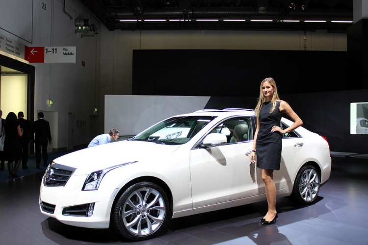 Девушки франкфуртского автосалона 2013