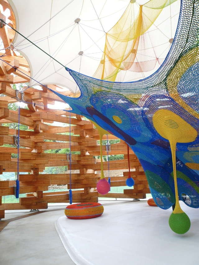 Самые удивительные детские площадки мира