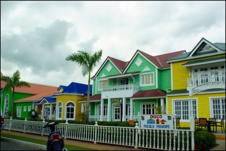 Радужные домики со всех концов света