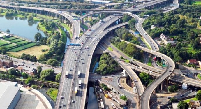 10 головокружительных транспортных развязок