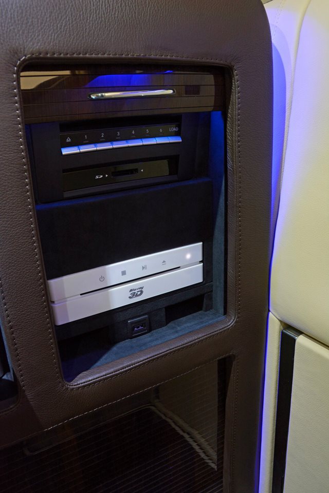 Офис на колесах iBusiness от Brabus