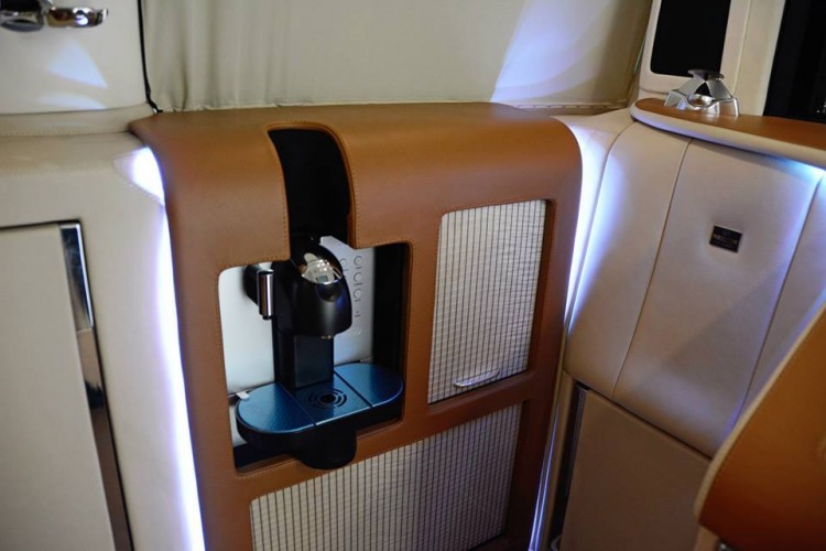 Офис на колесах iBusiness от Brabus