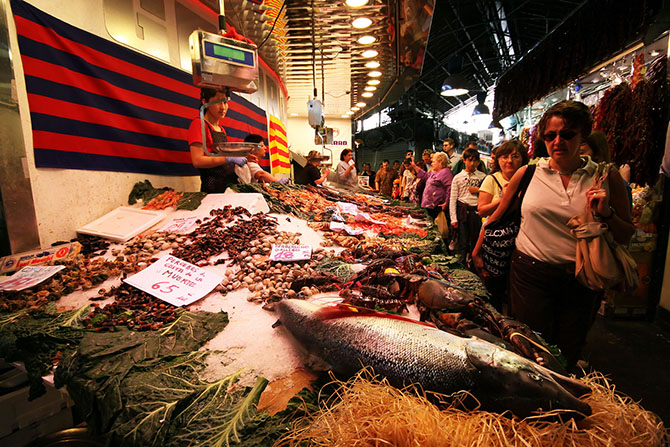 8 самых колоритных продуктовых рынков Европы