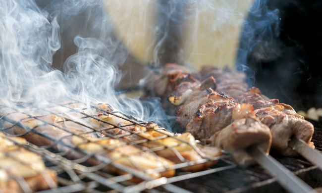 10 простых маринадов для шашлыка