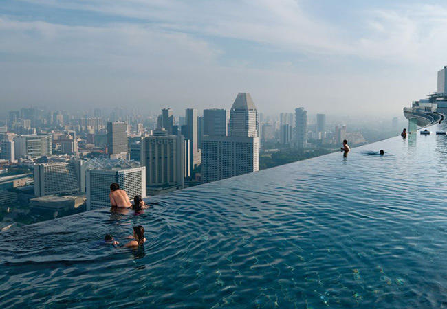 Самые экзотические бассейны на Земле